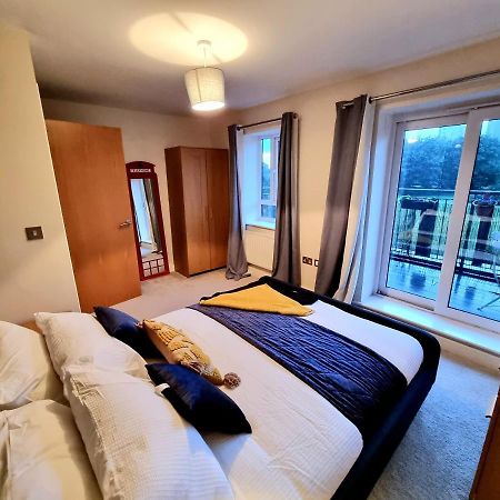 Luxury 2-Bedroom Service Apartment With Balcony Manchester Zewnętrze zdjęcie