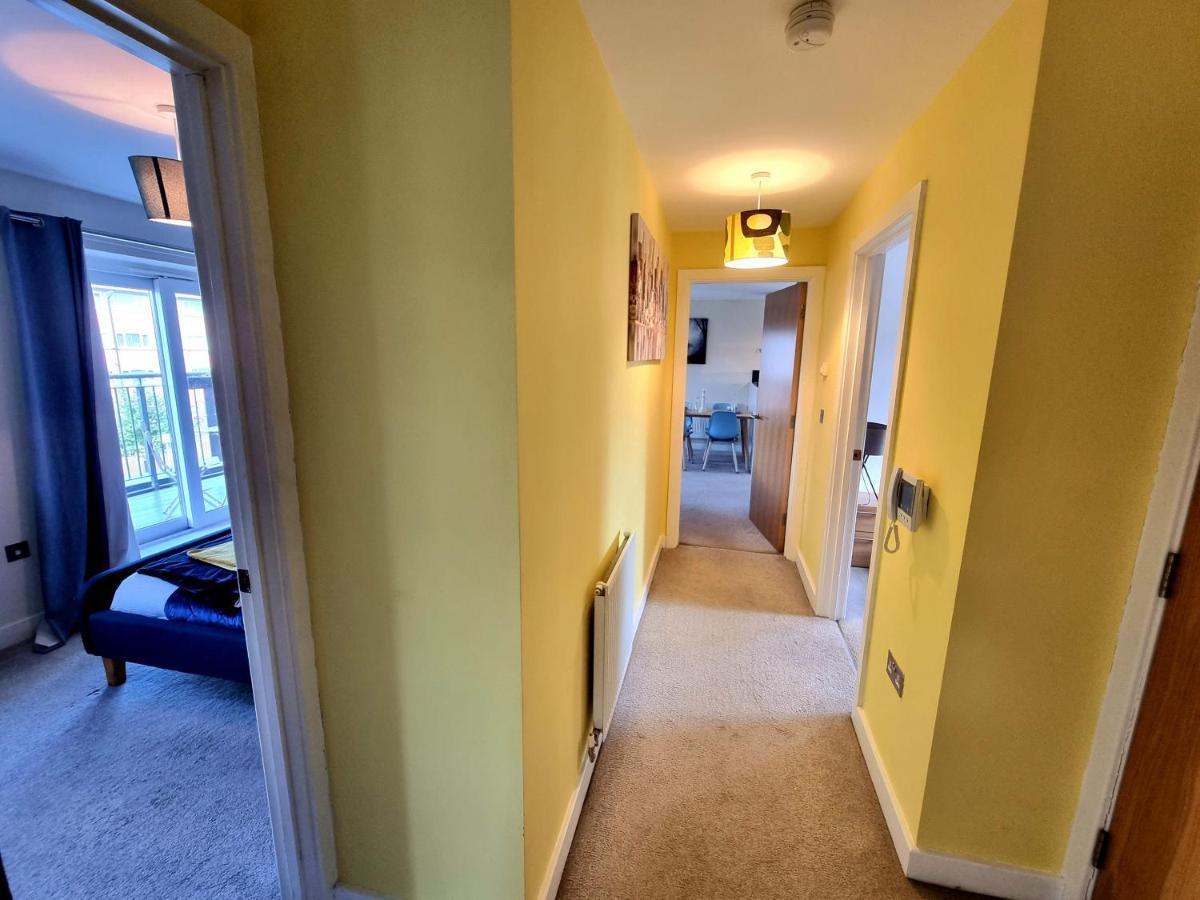 Luxury 2-Bedroom Service Apartment With Balcony Manchester Zewnętrze zdjęcie