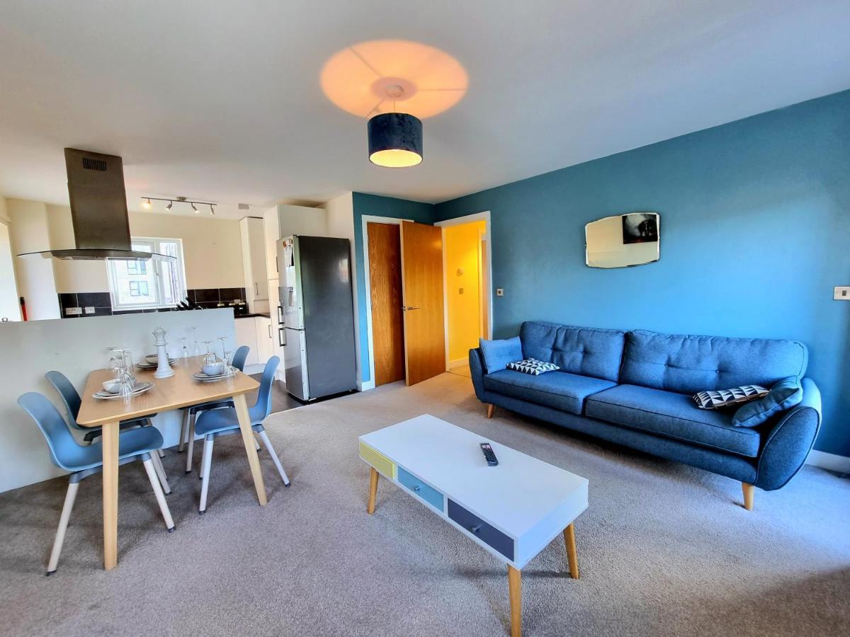 Luxury 2-Bedroom Service Apartment With Balcony Manchester Zewnętrze zdjęcie